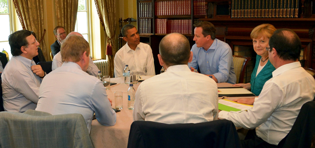 De Amerikaanse president Obama besprak met Europese regeringsleiders het vrijhandelsakkoord tijdens een G8-bijeenkomst in juni 2013. © European Union, 2013.